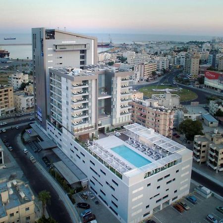 Radisson Blu Hotel, Larnaca Exterior photo