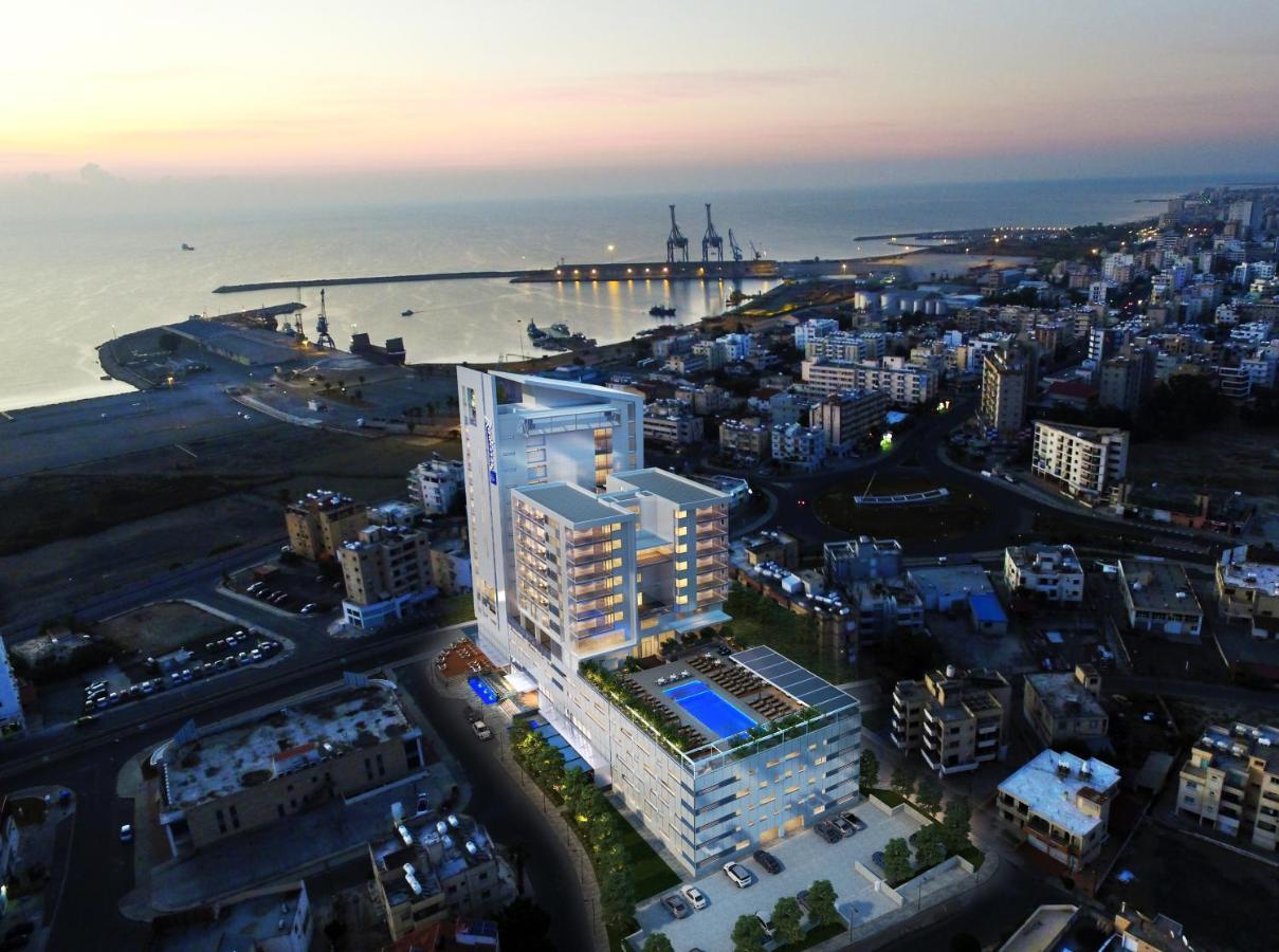 Radisson Blu Hotel, Larnaca Exterior photo