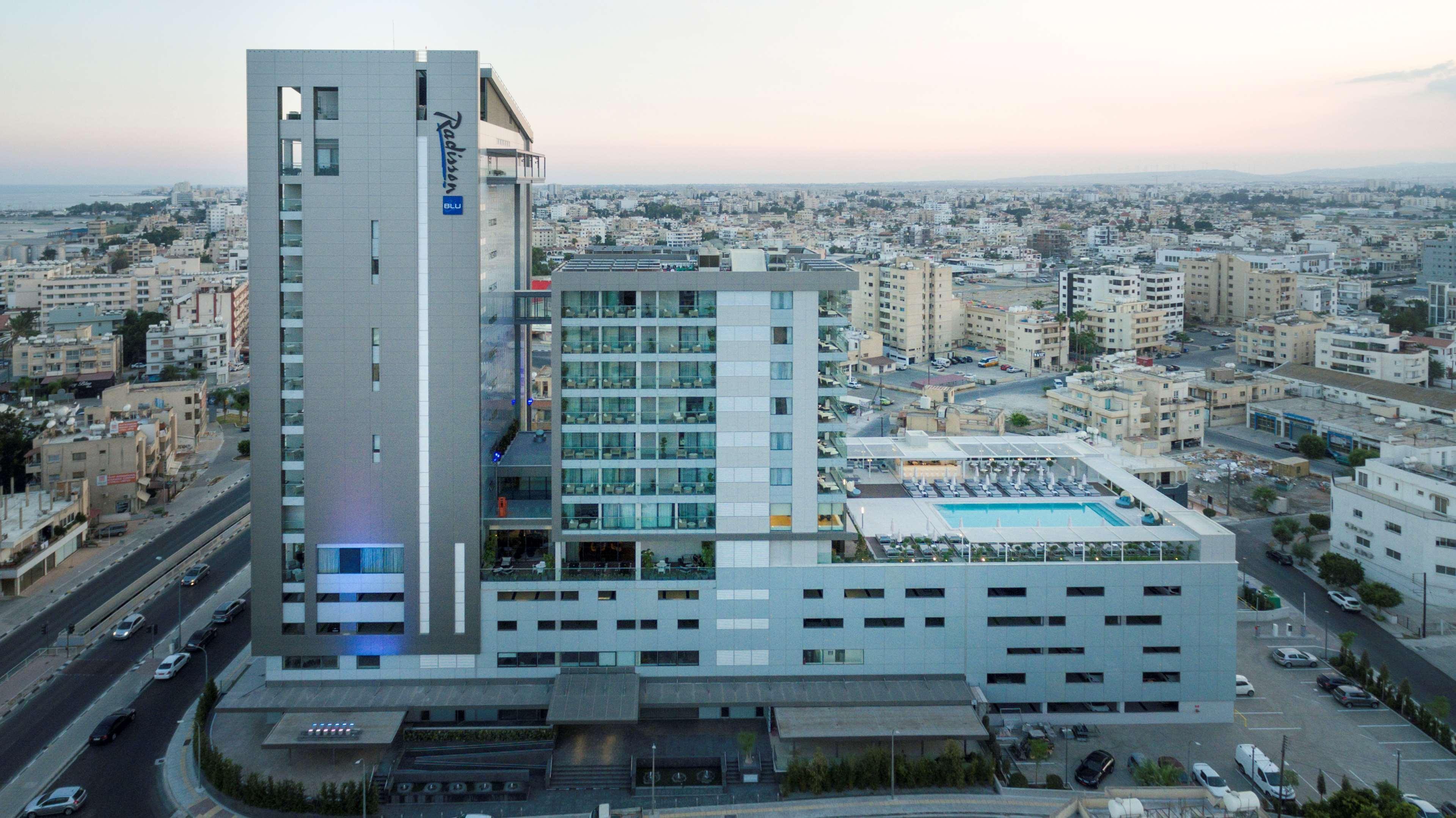 Radisson Blu Hotel, Larnaca Exterior photo